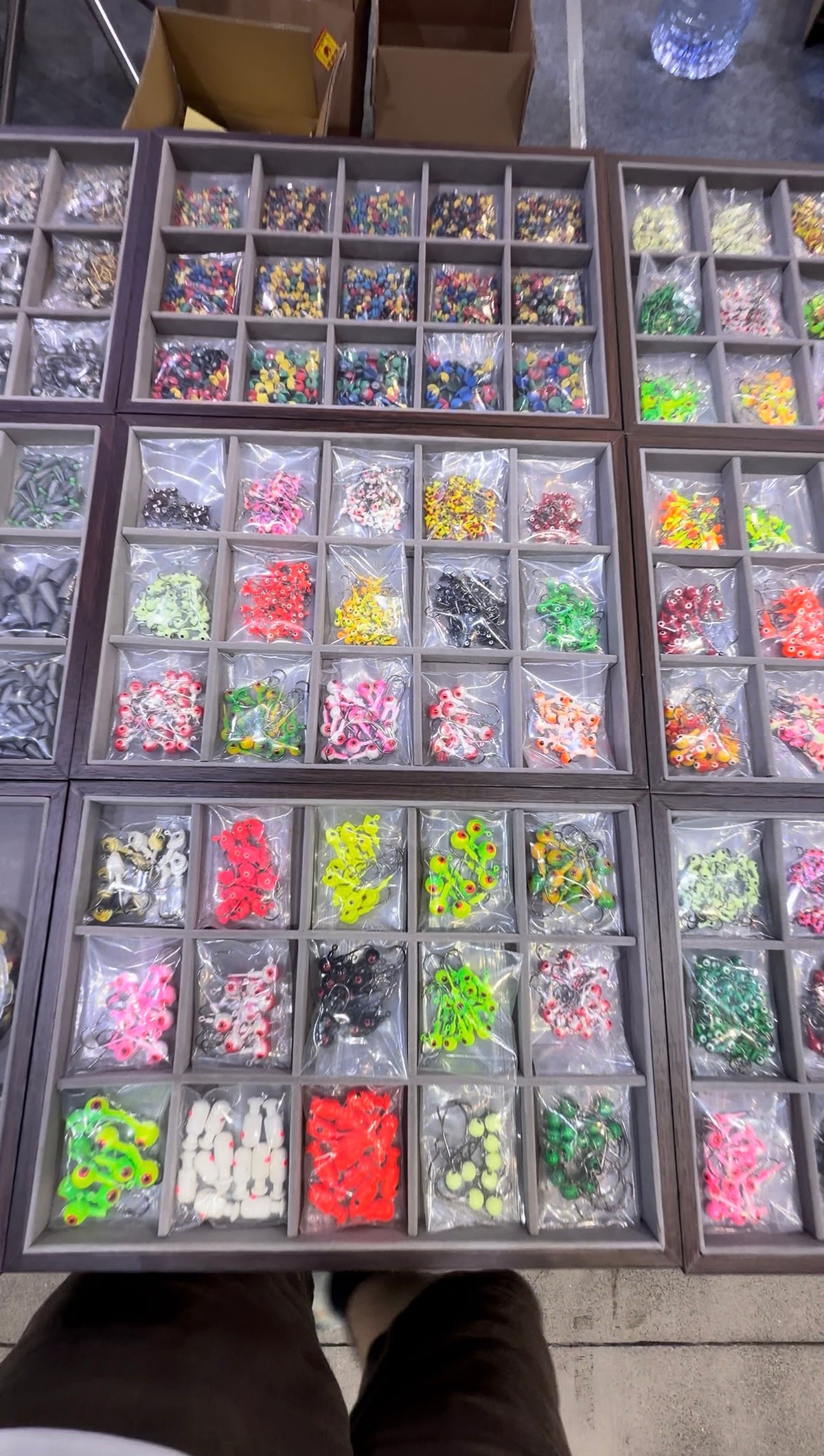 Color jig head samples presented at the exhibition